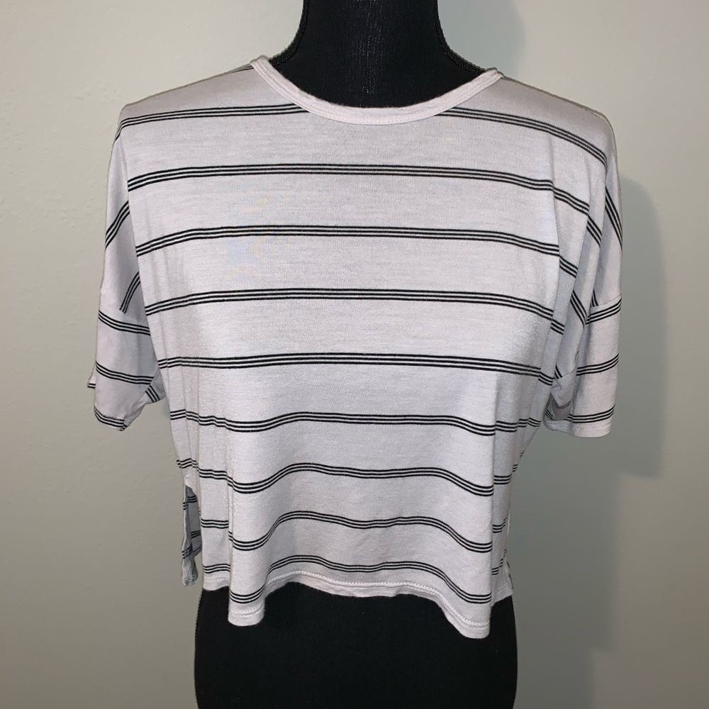 White w black stripes cropped T-shirt
